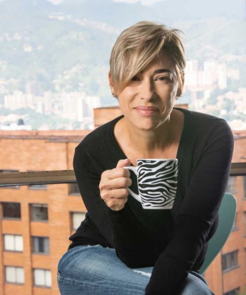 Liz-Urquijo-Mi-historia-2022-3-800x957